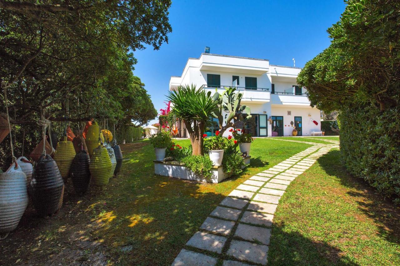 Residence Punta Cassano - In Piscina Sulla Spiaggia Di Sabbia 新福卡 外观 照片