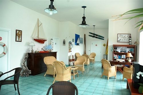 Residence Punta Cassano - In Piscina Sulla Spiaggia Di Sabbia 新福卡 外观 照片